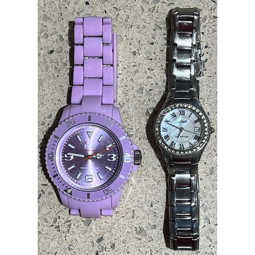 4271 - A Ladies lilac ice watch and a ladies Lorus wristwatch (both need new batteries) (2)