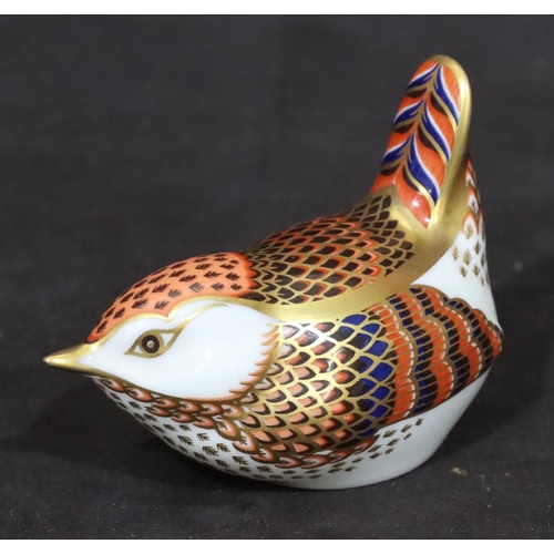 101 - A Royal Crown Derby Imari pattern paperweight in the form of a bird with silver coloured stopper, 6.... 