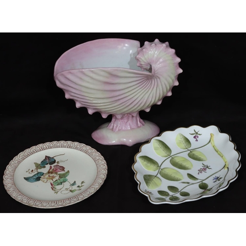 123 - A Wedgwood shell shaped vase on pink ground (cracked and rivetted), 22cm high, a Copeland round plat... 