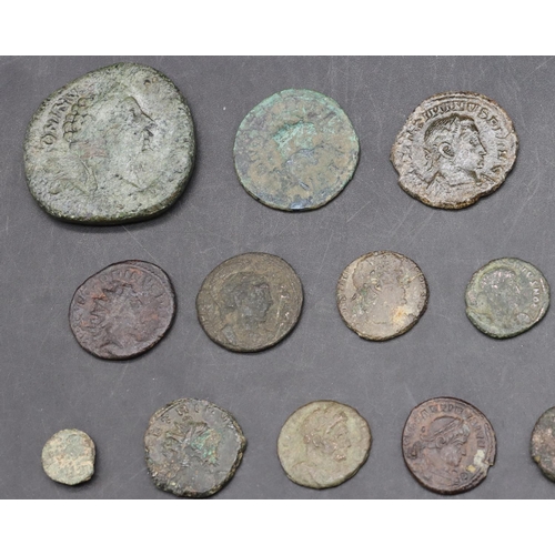 457 - A selection of Roman coins (21)