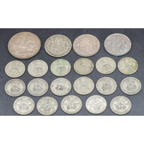 468 - A quantity of various pre-1947 English silver coins, 204 grams