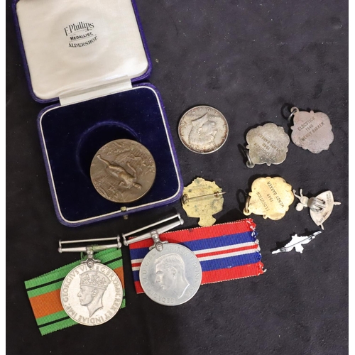 483 - An RAF Running medal (Boxed), 2 WWII medals and a small quantity of odd medals etc.