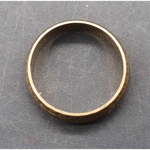 488 - A 9ct gold wedding ring, size N, 3.9 grams