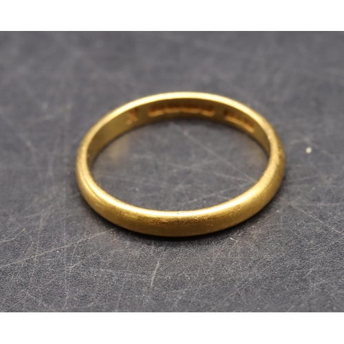 493 - A 22ct gold wedding ring, size Q, 3.7 grams