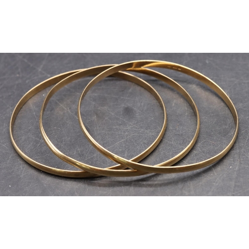 498 - 3 9ct gold bangles, 27 grams