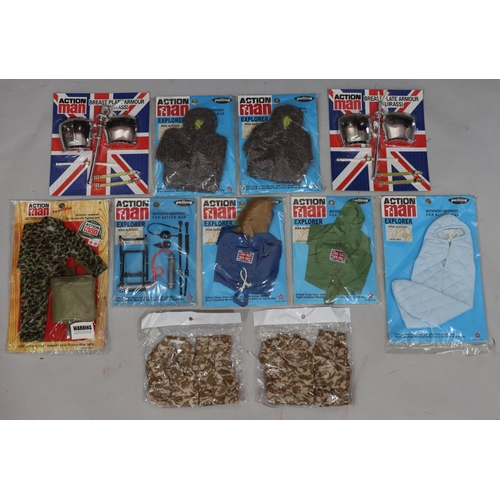 640 - 9 Palitoy Action Man accessory packs and 2 further similar packs (11)