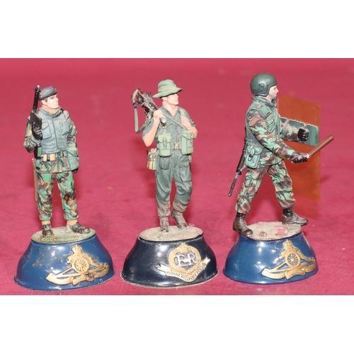 652 - 3 Charles C Stadden painted metal military figures, 2 