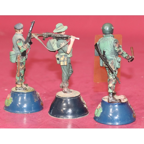 652 - 3 Charles C Stadden painted metal military figures, 2 