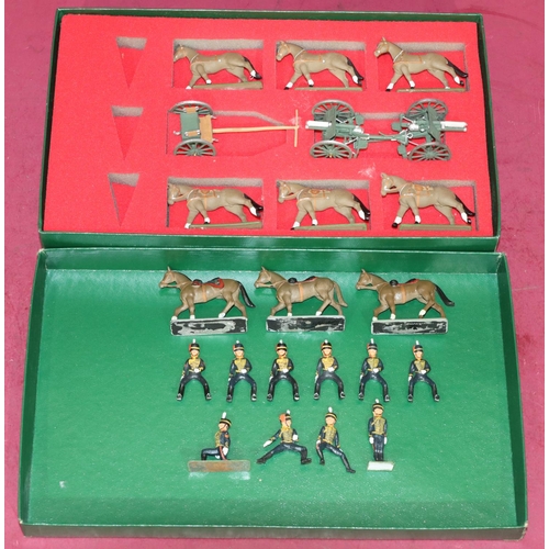 713 - A part boxed set Liffle lead soldiers 