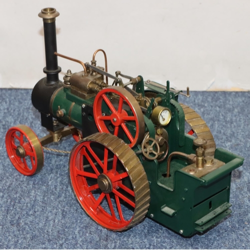 792 - D.R.M., Birmingham live model steam traction engine, maker DR Mercer, gas fired, 30cm, 20cm high (no... 