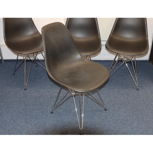 814 - A set of 4 Eames Eiffel Vitra black single chairs on chrome legs