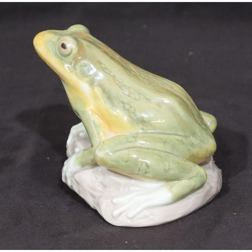 91 - A Lladro colourful figure of a frog, 7cm high