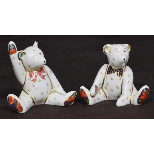 97 - 2 Royal Crown Derby small paperweights in the form of seated teddy bears (No button), largest 7.5cm ... 