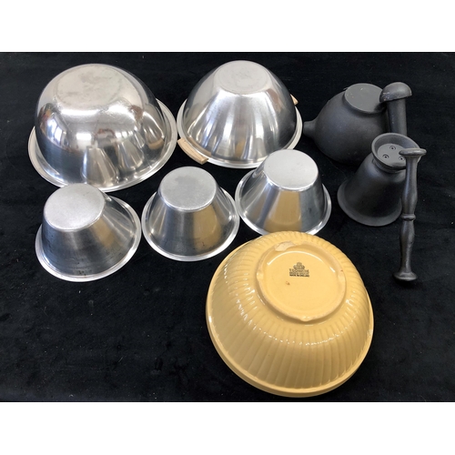 7062 - 5 various stainless steel mixing bowls, another mixing bowl (small chip to base) and 2 pestle and mo... 