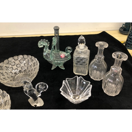 7111 - A mixed quantity of glass including a pair of lead crystal candlesticks, 12cm high overall, a pair o... 