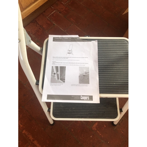 7200 - A Coopers of Stortford 2-step folding ladder, 111cm high overall.