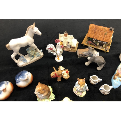 7217 - A mixed lot of various small animal figures, including Royal Albert Beatrix Potter, Lilliput Houses ... 