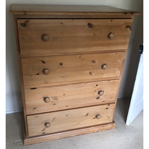 7229 - A tall pine chest of drawers, 4 deep drawers with knob handles, 90.5cm wide, 50cm deep, 114cm high, ... 