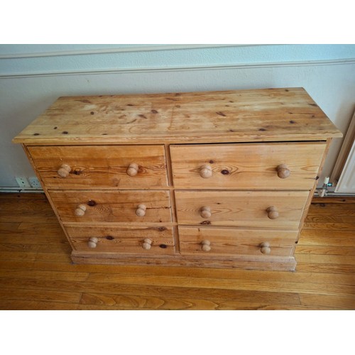 7263 - A pine chest of drawers, 6 drawers with knob handles, 119cm wide, 43cm deep, 80cm high (rubs to top)... 