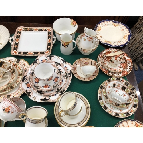 7096 - A mixed quantity of part tea services, including Royal Doulton, Paragon, Sutherland, Gladstone etc (... 