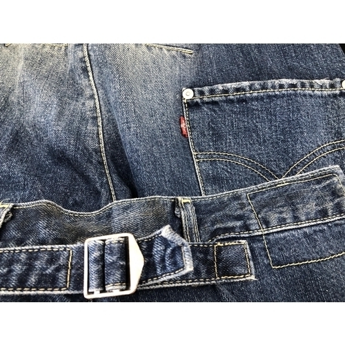 7147 - 3 pairs of vintage Levi Strauss blue jeans, Levi 508 04 W30L30 and 2 5002 with labels 00002 1655 30x... 