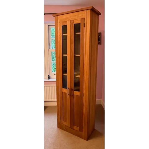 7267 - A good quality 2-door ½ glazed oak cabinet with 5 internal shelves (4 are adjustable). 198cm high  6... 