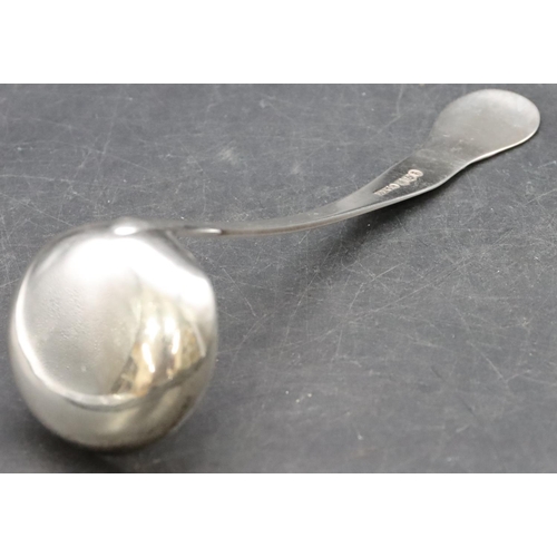 269 - A Victorian Scottish silver sauce ladle, Edinburgh 1862, maker Robert Livingstone Christie, 1oz