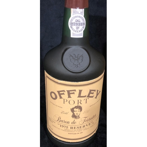 8009 - A bottle of Offey Reserve Port, Baron de Forrester 1975, numbered 17992.