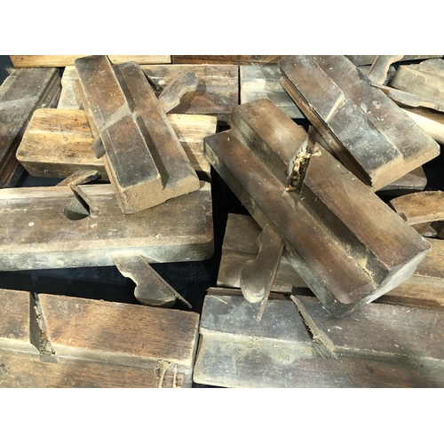 8023 - A large quantity of various wood working planes etc.