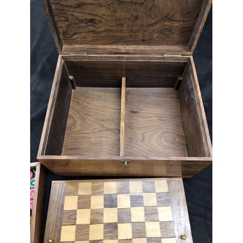 8079 - A wooden games compendium box, 28cm wide, 22.5cm deep, 15cm high with interior tray, draught board e... 