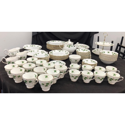 8087 - A Colclough service in Ivy leaf Pattern, 10 dinner plates, 8 smaller plates, 10 side plates, 3 jugs,... 