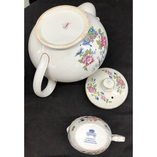 8089 - A part Paragon china tea service with fruit pattern, 12 side plates, 9 cups (4 cracked), 9 saucers, ... 