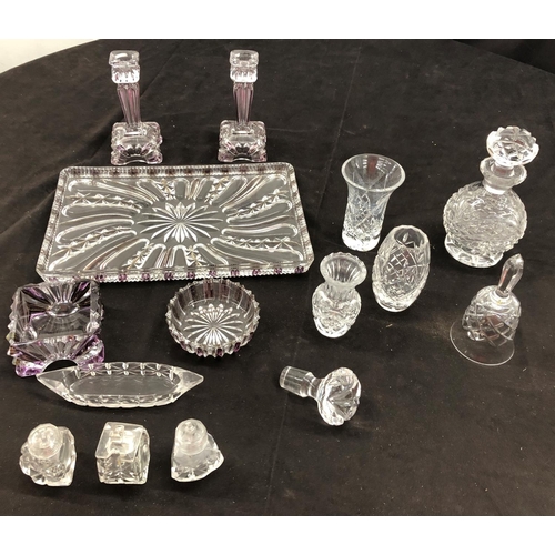 8102 - A purple tinted cut glass dressing table set, tray 30 x 20 cm with 2 candlesticks and 2 dishes, a bo... 