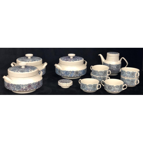 8113 - A vintage The Castillian Collection Pontesa ironstone part service, 3 tureens with lids, 1 teapot, 6... 