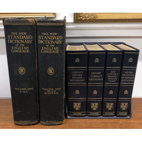 8284 - A set of 4 volumes 