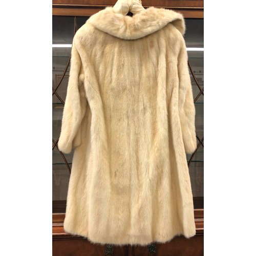 8321 - A good quality  pale blonde full length vintage mink coat with belt, fully lined, 107cm long overall... 