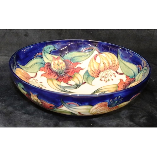 167 - A modern Moorcroft round fruit bowl  