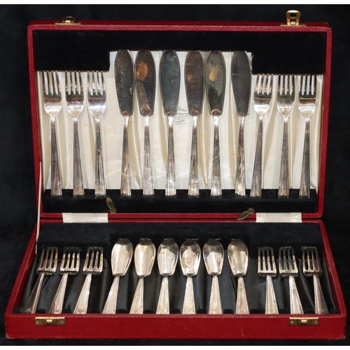 237 - A set of 12 silver plated fish knives and forks in fitted red leather case, a set of 10 silver plate... 