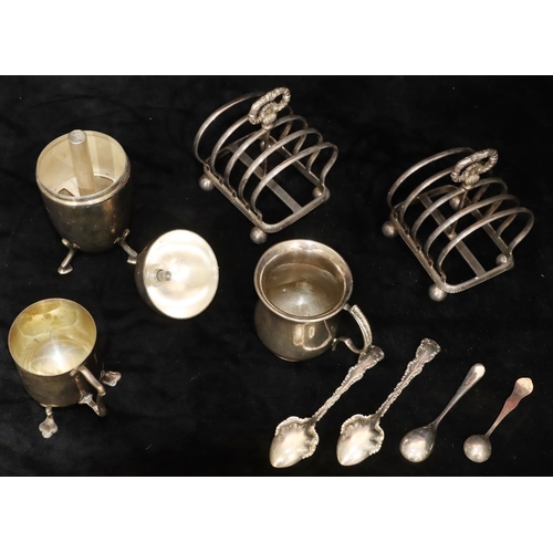 239 - A pair of silver plated 5-bar toast racks with centre carrying handles on ball feet, 9cm wide, a Car... 