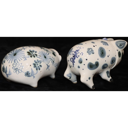 29 - A Rye china figure of a pig with detachable head, 13.5cm long and another Rye figure of a hedgehog (... 