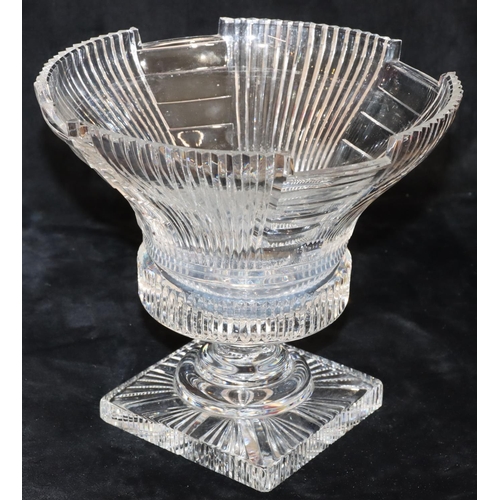 48 - A good quality heavy cut glass round trumpet shaped fruit bowl with allover tooth cut decoration, on... 