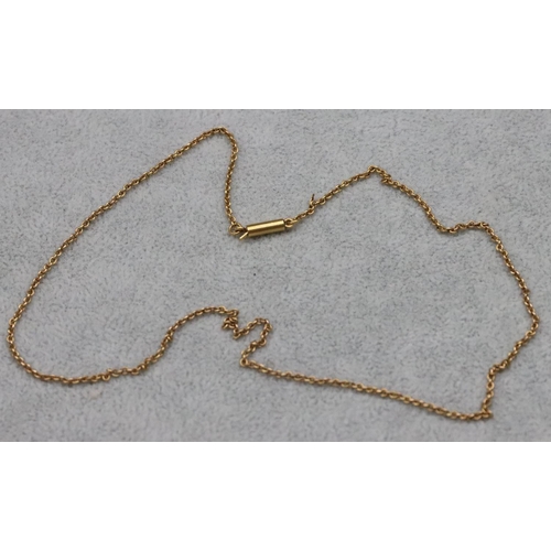 516 - A 15ct gold chain, 40cm long, 3.6 grams