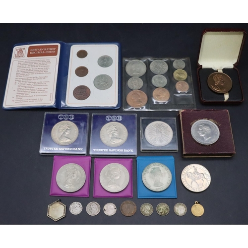 543 - Festival of Britain 1951 Crown (boxed), a 1953 Queen Elizabeth II bronze medal and a small quantity ... 