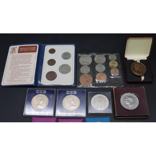 543 - Festival of Britain 1951 Crown (boxed), a 1953 Queen Elizabeth II bronze medal and a small quantity ... 