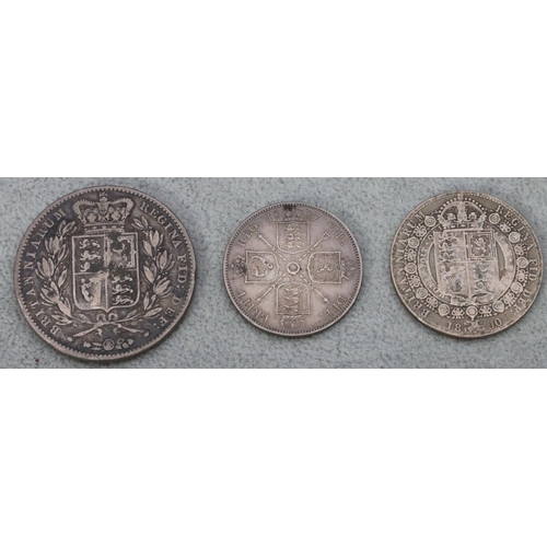 564 - An early Victorian silver Crown, 1847, a Victorian silver half Crown, 1890 and a Victorian silver Fl... 