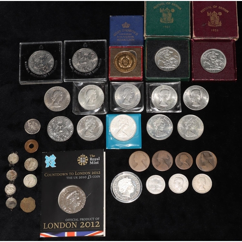 617 - 2 1951 Festival of Britain Crowns (both boxed), a £5 silver coin (1 Small Step 2009) and a quantity ... 