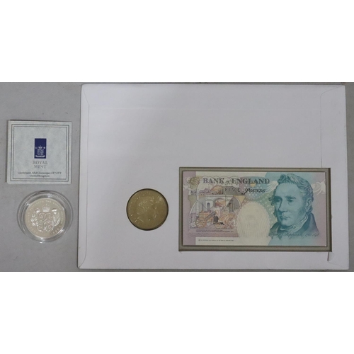 637 - A silver proof Queen Mother £5 coin with certificate and a £5 coin and £5 bank note First Day Cover ... 