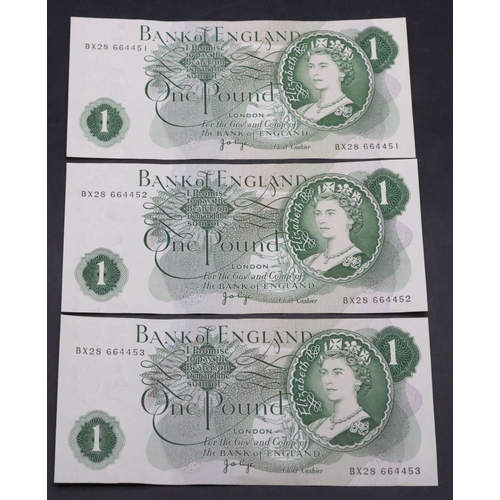 641 - A set of 3 consecutive serial number early green £1 notes