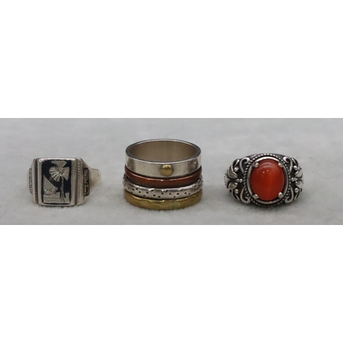 646 - 3 various silver and silver coloured metal rings