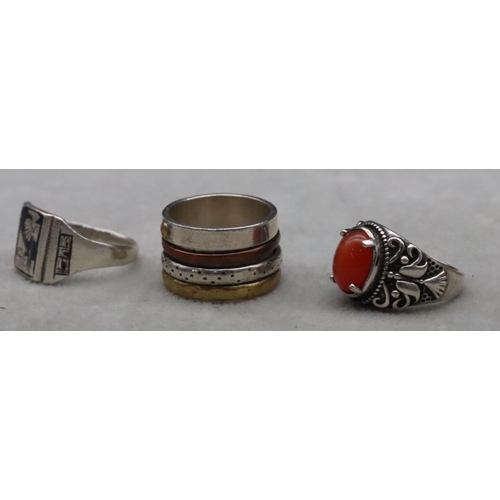 646 - 3 various silver and silver coloured metal rings